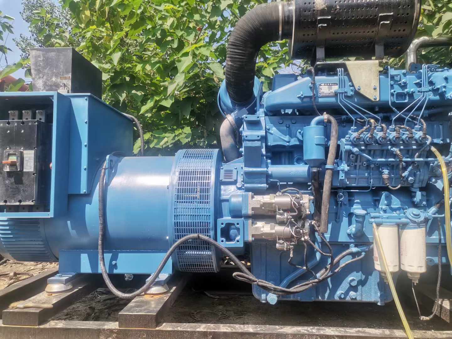 喀喇沁详细说明降低 800kW 柴油发电机输出电流波动的方法